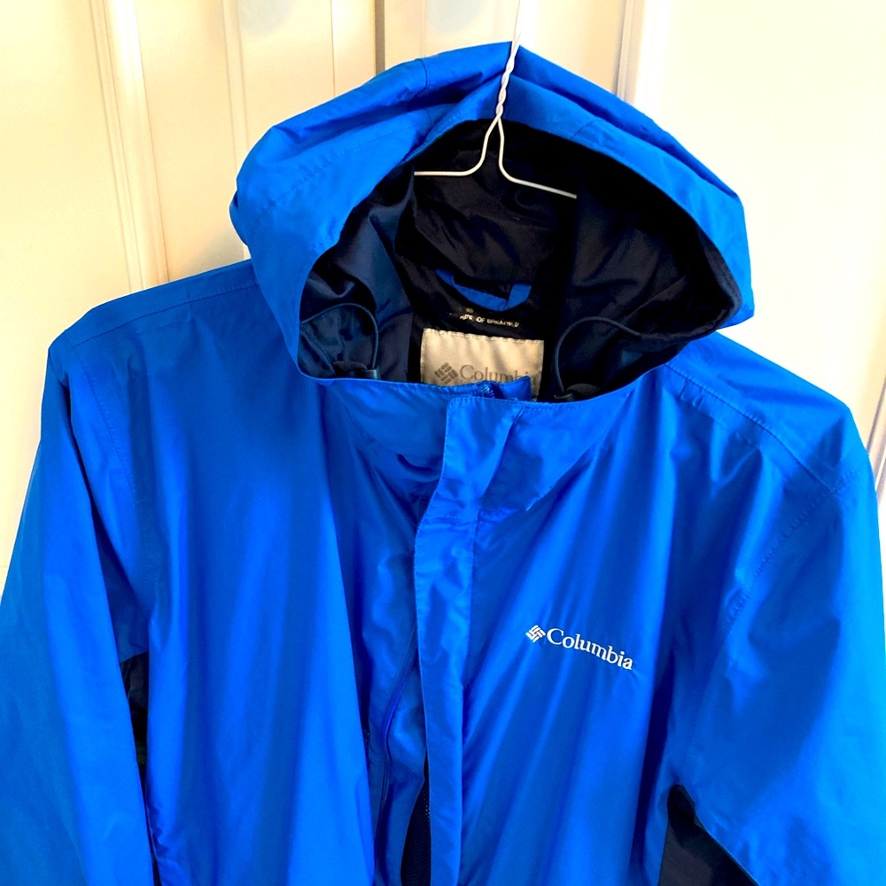 Columbia Men’s light raincoat / windbreaker